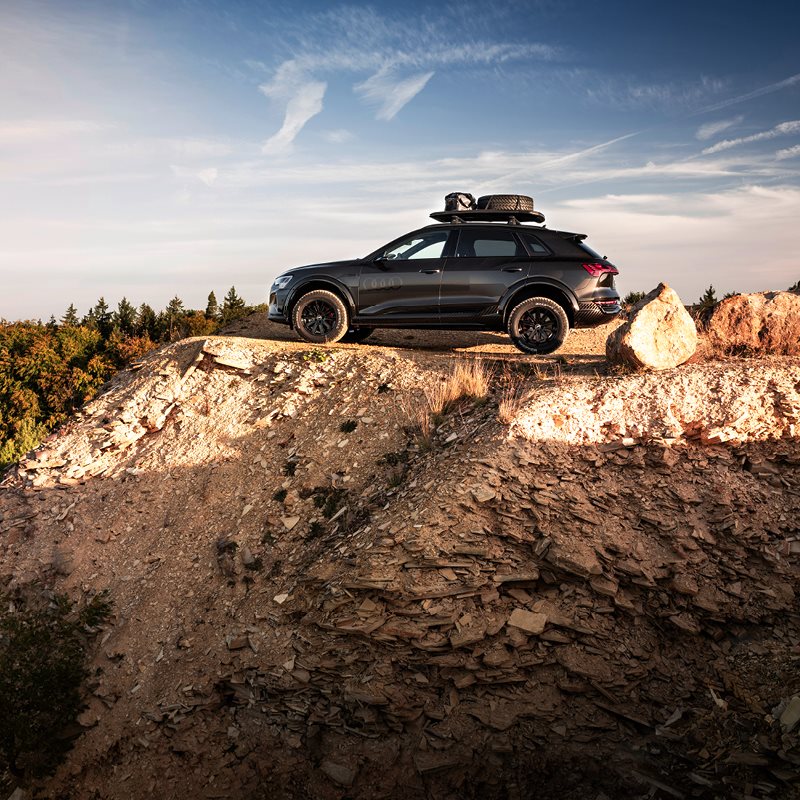 AUDI Q8 e-tron